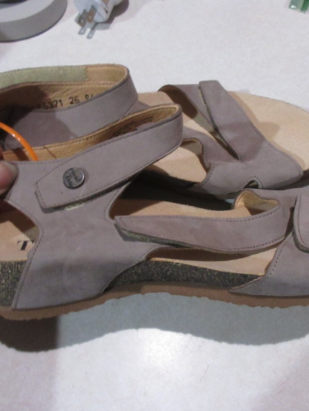 Think!  Sandals Austria handmade  41 nwob taupe cork casual comfort